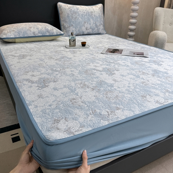 91家纺网 家纺一手货源 找家纺 伊人坊 2026新款A类550克凉感提花值过0.21冰豆豆家用凉席子三件套夏季---床笠款 繁花-蓝