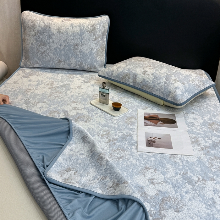 91家纺网 家纺一手货源 找家纺 伊人坊 2026新款A类550克凉感提花值过0.21冰豆豆家用凉席子三件套夏季---床笠款 繁花-蓝