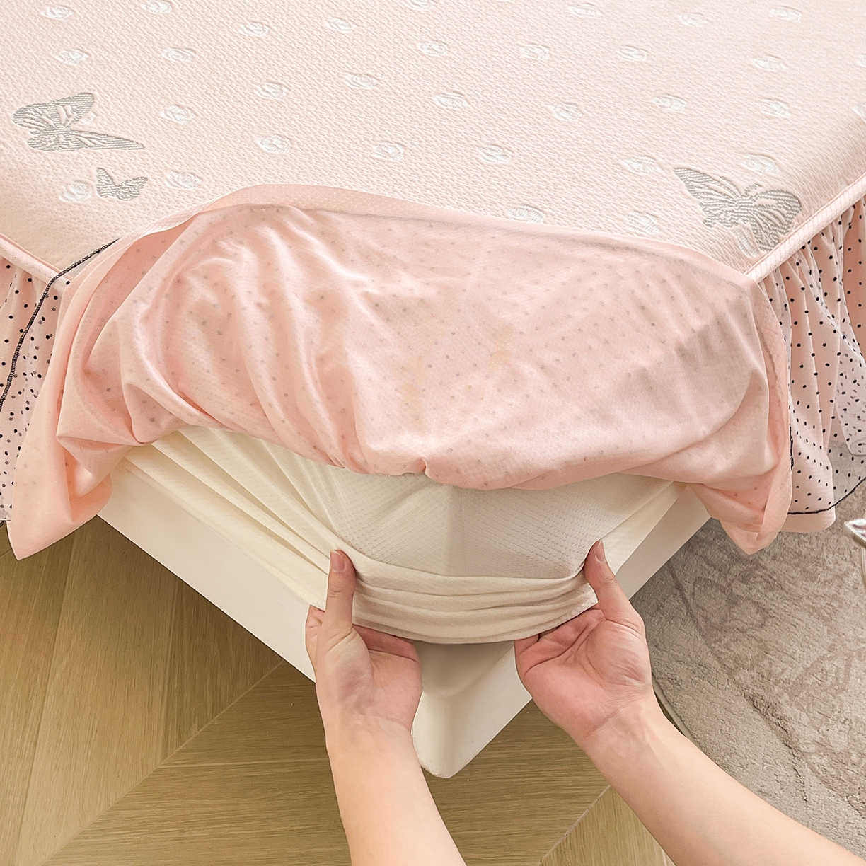 91家纺网 家纺一手货源 找家纺 （总）眠势力 2026新款冰豆豆床裙款床笠夏天冰凉豆豆空调席子带花边床裙床笠二合一