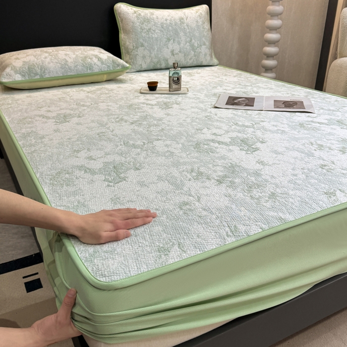 91家纺网 家纺一手货源 找家纺 伊人坊 2026新款A类550克凉感提花值过0.21冰豆豆家用凉席子三件套夏季---床笠款 繁花-绿