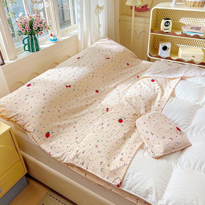 91家纺网 家纺一手货源 找家纺 维娜斯家纺 2026新款双层纱旅行酒店隔脏睡袋 森林派对