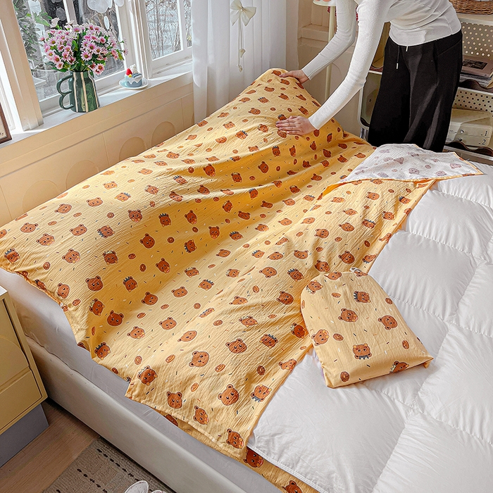 91家纺网 家纺一手货源 找家纺 维娜斯家纺 2026新款双层纱旅行酒店隔脏睡袋 小熊梦梦