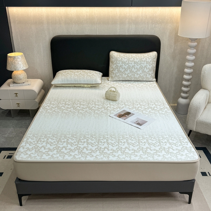 91家纺网 家纺一手货源 找家纺 伊人坊 2026新款A类550克凉感提花值过0.21冰豆豆家用凉席子三件套夏季---床笠款 花蝴蝶-咖