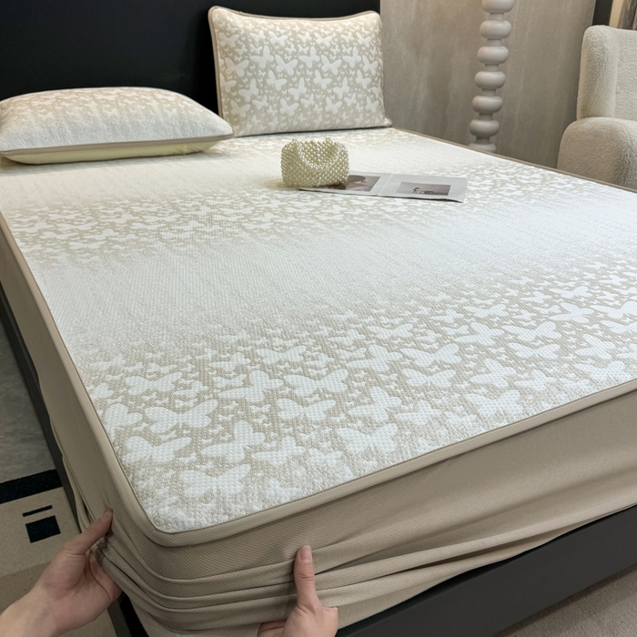 91家纺网 家纺一手货源 找家纺 伊人坊 2026新款A类550克凉感提花值过0.21冰豆豆家用凉席子三件套夏季---床笠款 花蝴蝶-咖