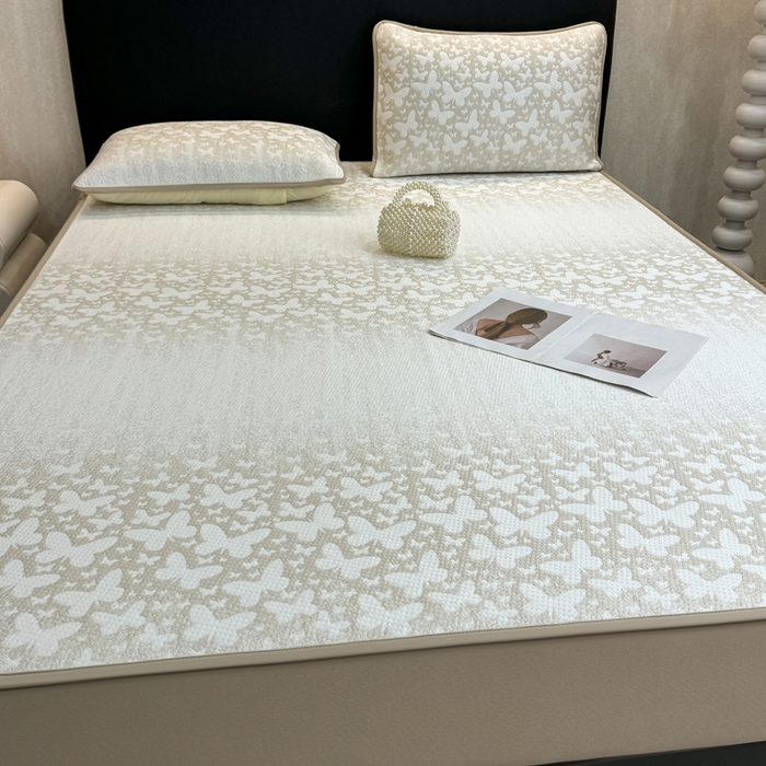 91家纺网 家纺一手货源 找家纺 伊人坊 2026新款A类550克凉感提花值过0.21冰豆豆家用凉席子三件套夏季---床笠款 花蝴蝶-咖