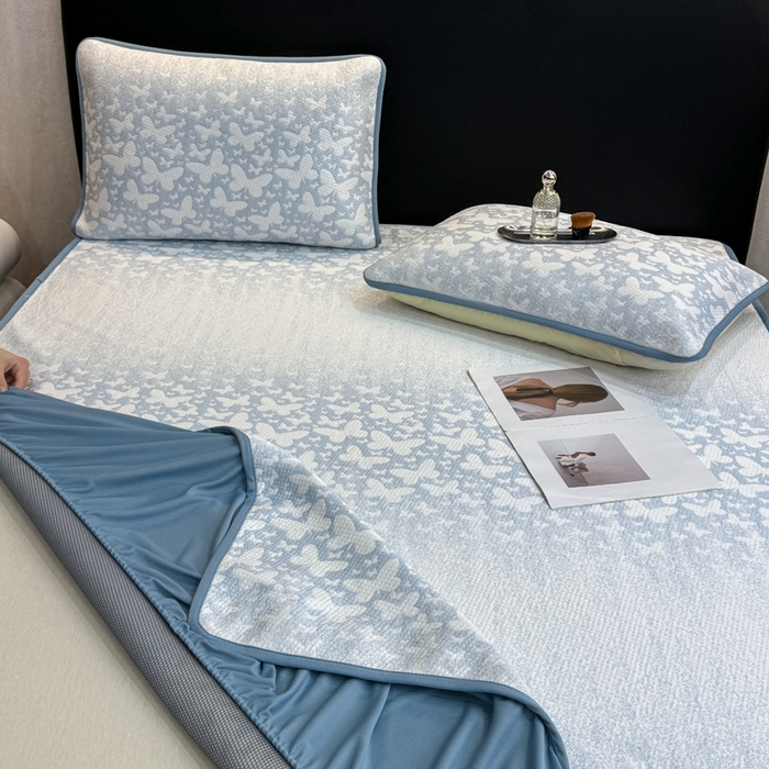 91家纺网 家纺一手货源 找家纺 伊人坊 2026新款A类550克凉感提花值过0.21冰豆豆家用凉席子三件套夏季---床笠款 花蝴蝶-蓝