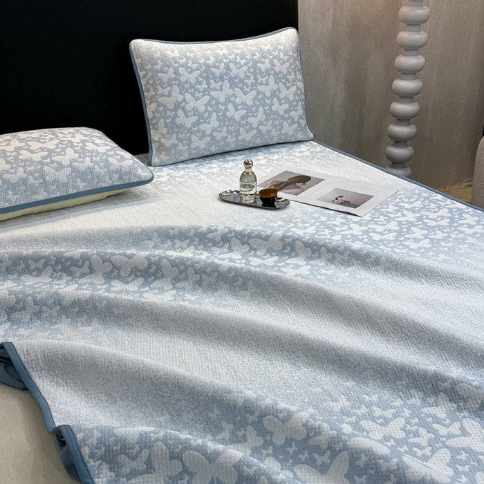 91家纺网 家纺一手货源 找家纺 伊人坊 2026新款A类550克凉感提花值过0.21冰豆豆家用凉席子三件套夏季---床笠款 花蝴蝶-蓝