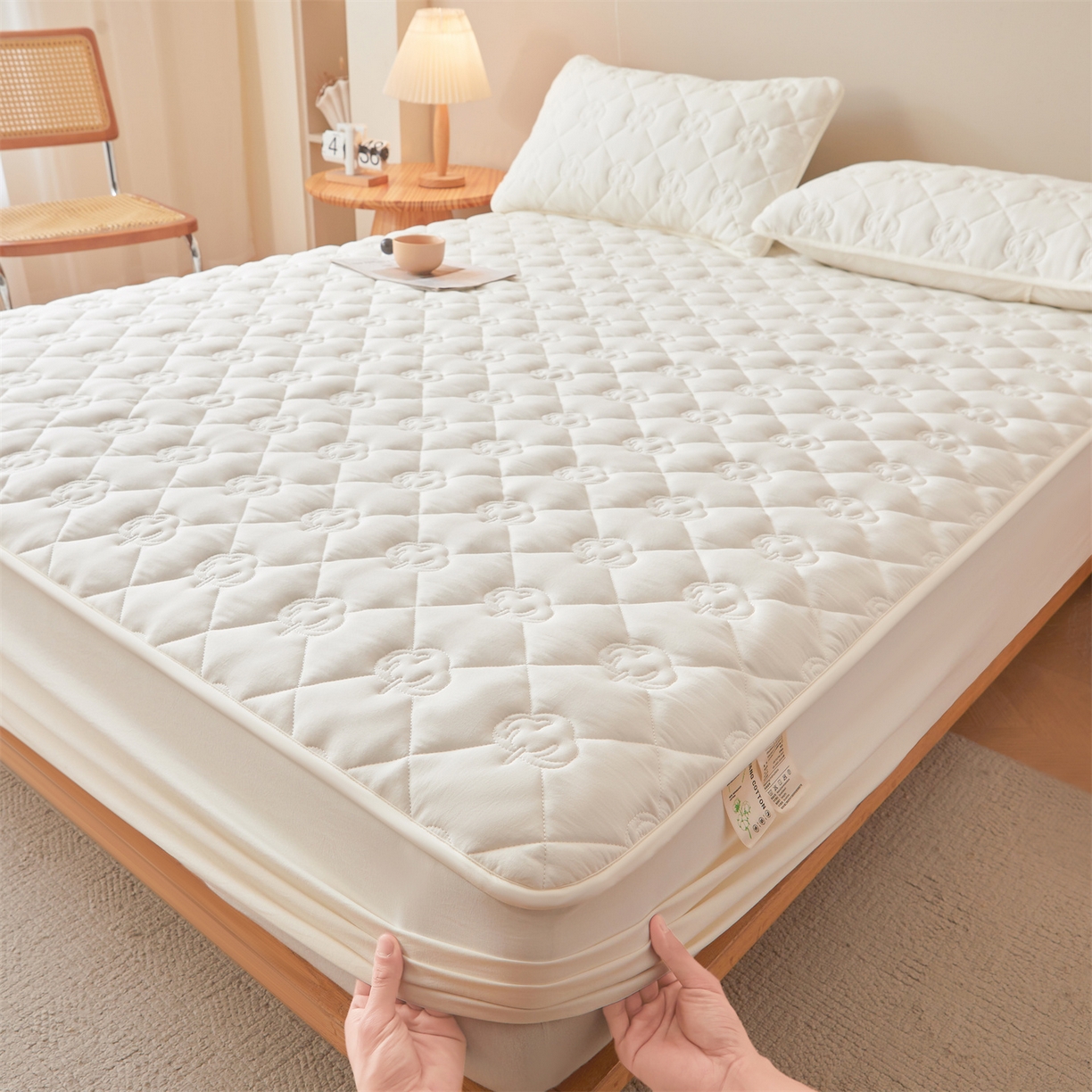 91家纺网 家纺一手货源 找家纺 柔品 2026新款牛奶棉新疆棉花夹棉床笠 新疆棉花-纯白