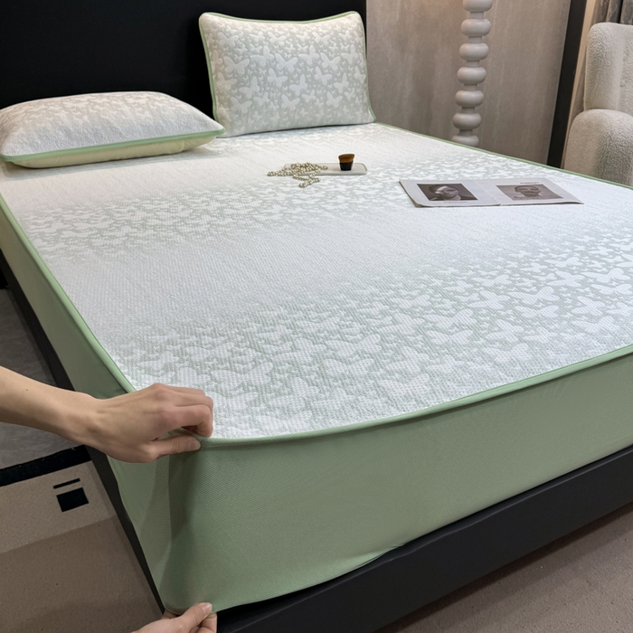 91家纺网 家纺一手货源 找家纺 伊人坊 2026新款A类550克凉感提花值过0.21冰豆豆家用凉席子三件套夏季---床笠款 花蝴蝶-绿