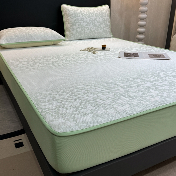 91家纺网 家纺一手货源 找家纺 伊人坊 2026新款A类550克凉感提花值过0.21冰豆豆家用凉席子三件套夏季---床笠款 花蝴蝶-绿