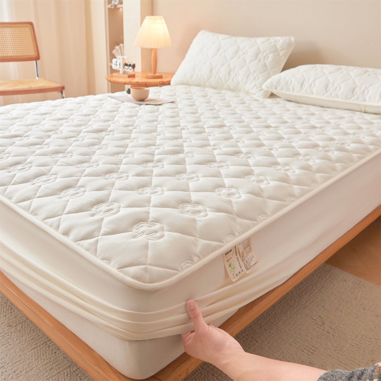 91家纺网 家纺一手货源 找家纺 柔品 2026新款牛奶棉新疆棉花夹棉床笠 新疆棉花-纯白