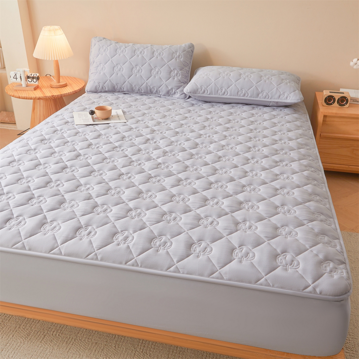 91家纺网 家纺一手货源 找家纺 柔品 2026新款牛奶棉新疆棉花夹棉床笠 新疆棉花-浅灰