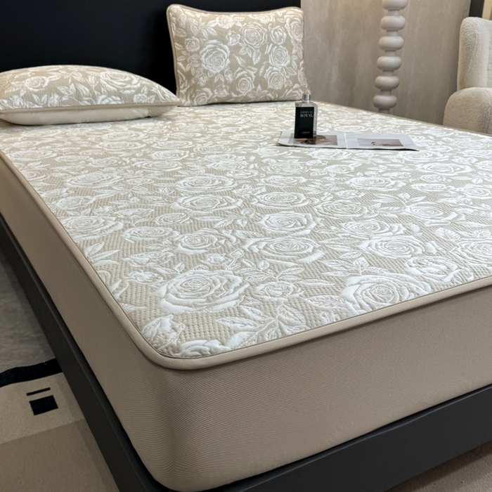 91家纺网 家纺一手货源 找家纺 伊人坊 2026新款A类550克凉感提花值过0.21冰豆豆家用凉席子三件套夏季---床笠款 玫瑰-咖