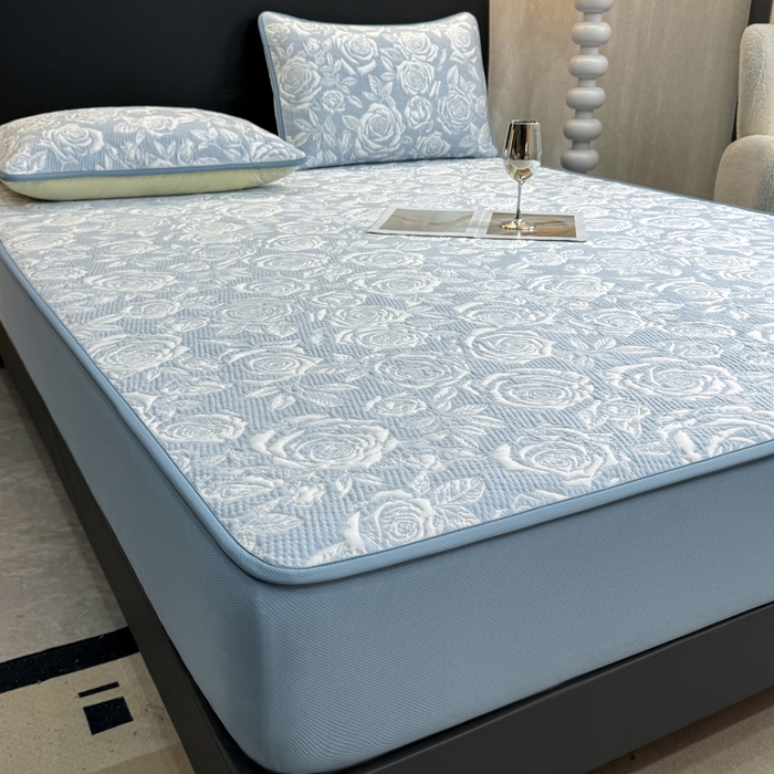 91家纺网 家纺一手货源 找家纺 伊人坊 2026新款A类550克凉感提花值过0.21冰豆豆家用凉席子三件套夏季---床笠款 玫瑰-蓝