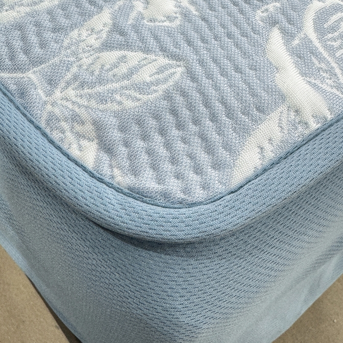 91家纺网 家纺一手货源 找家纺 伊人坊 2026新款A类550克凉感提花值过0.21冰豆豆家用凉席子三件套夏季---床笠款 玫瑰-蓝