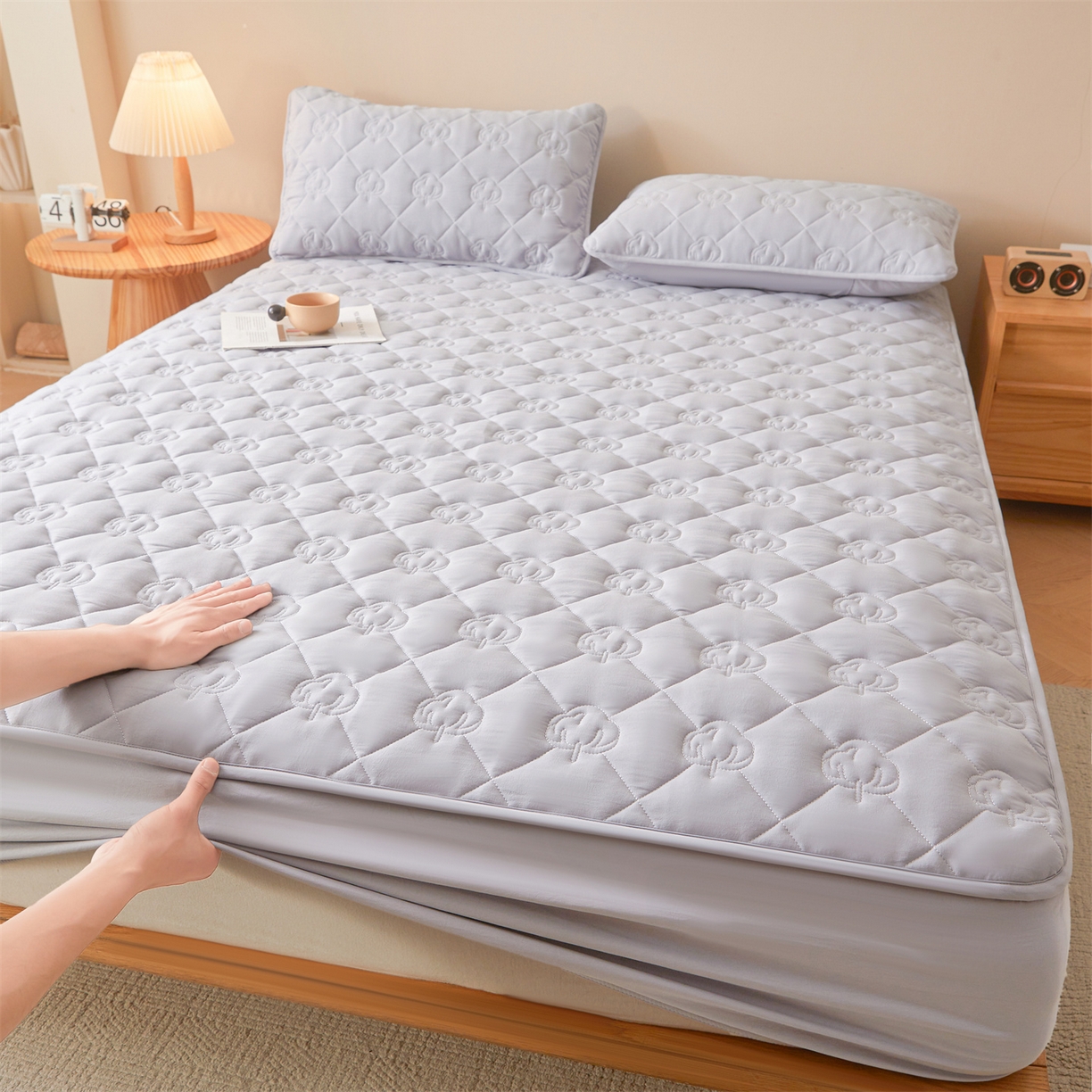 91家纺网 家纺一手货源 找家纺 柔品 2026新款牛奶棉新疆棉花夹棉床笠 新疆棉花-浅灰