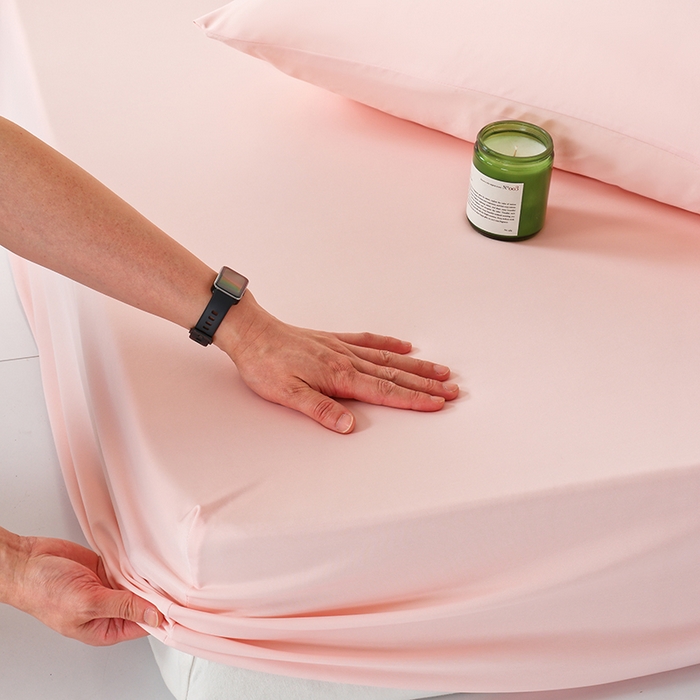 91家纺网 家纺一手货源 找家纺 LADYCOCO可可家居 2026新款PE冰锦丝语床笠枕套 清凉粉