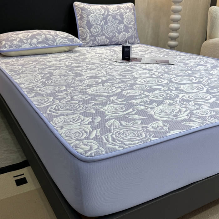 91家纺网 家纺一手货源 找家纺 伊人坊 2026新款A类550克凉感提花值过0.21冰豆豆家用凉席子三件套夏季---床笠款 玫瑰-蓝紫