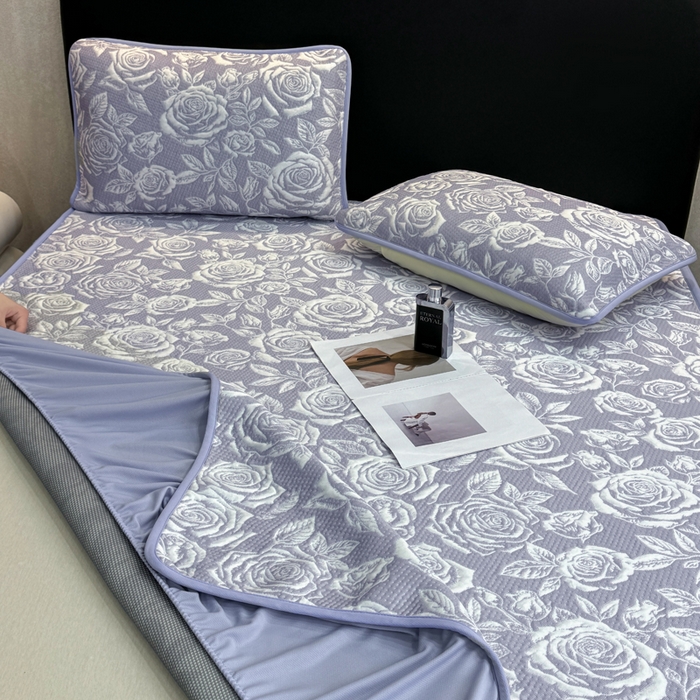 91家纺网 家纺一手货源 找家纺 伊人坊 2026新款A类550克凉感提花值过0.21冰豆豆家用凉席子三件套夏季---床笠款 玫瑰-蓝紫
