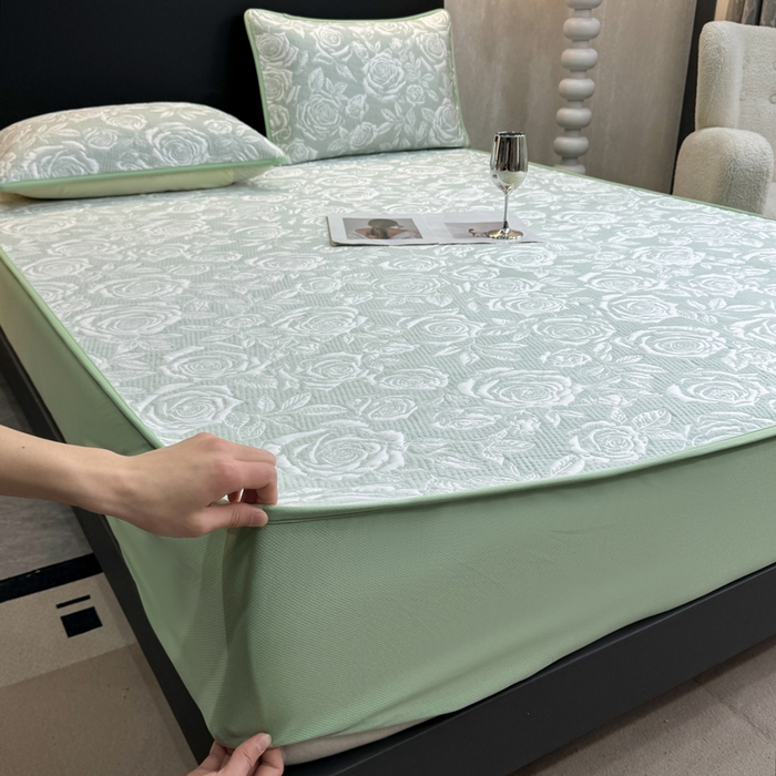 91家纺网 家纺一手货源 找家纺 伊人坊 2026新款A类550克凉感提花值过0.21冰豆豆家用凉席子三件套夏季---床笠款 玫瑰-绿