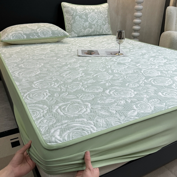 91家纺网 家纺一手货源 找家纺 伊人坊 2026新款A类550克凉感提花值过0.21冰豆豆家用凉席子三件套夏季---床笠款 玫瑰-绿