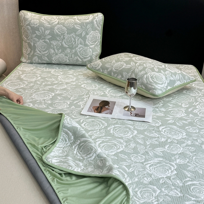 91家纺网 家纺一手货源 找家纺 伊人坊 2026新款A类550克凉感提花值过0.21冰豆豆家用凉席子三件套夏季---床笠款 玫瑰-绿