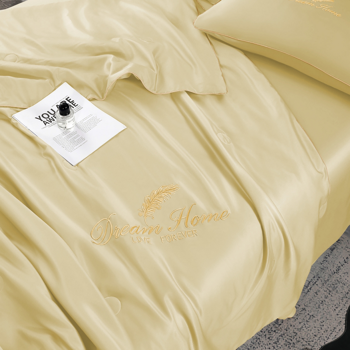 91家纺网 家纺一手货源 找家纺 维娜斯家纺 2026新款绣花冰丝夏被四件套 米色