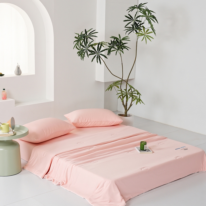 91家纺网 家纺一手货源 找家纺 LADYCOCO可可家居 2026新款PE冰锦丝语夏凉被 清凉粉