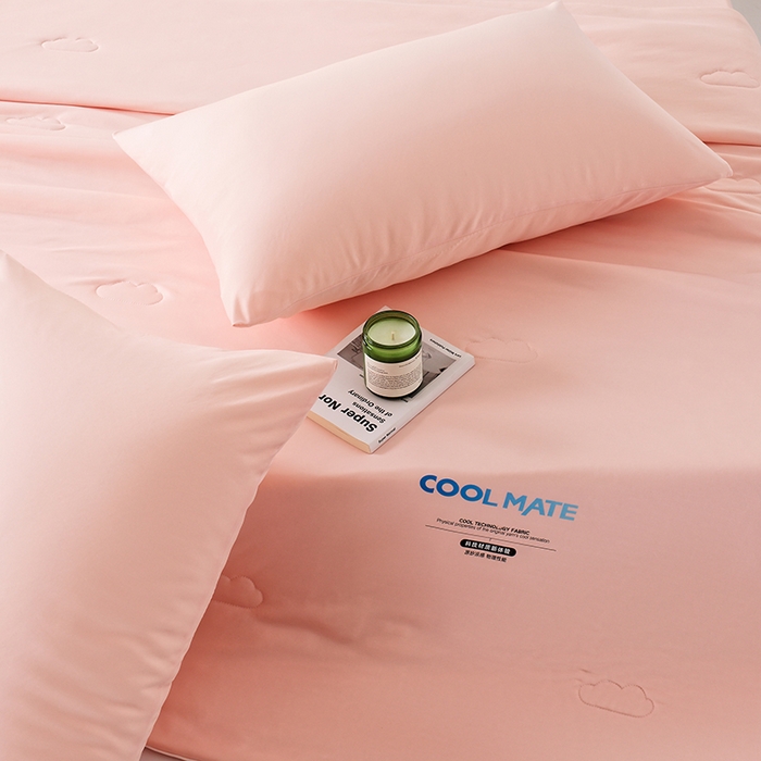 91家纺网 家纺一手货源 找家纺 LADYCOCO可可家居 2026新款PE冰锦丝语夏凉被 清凉粉