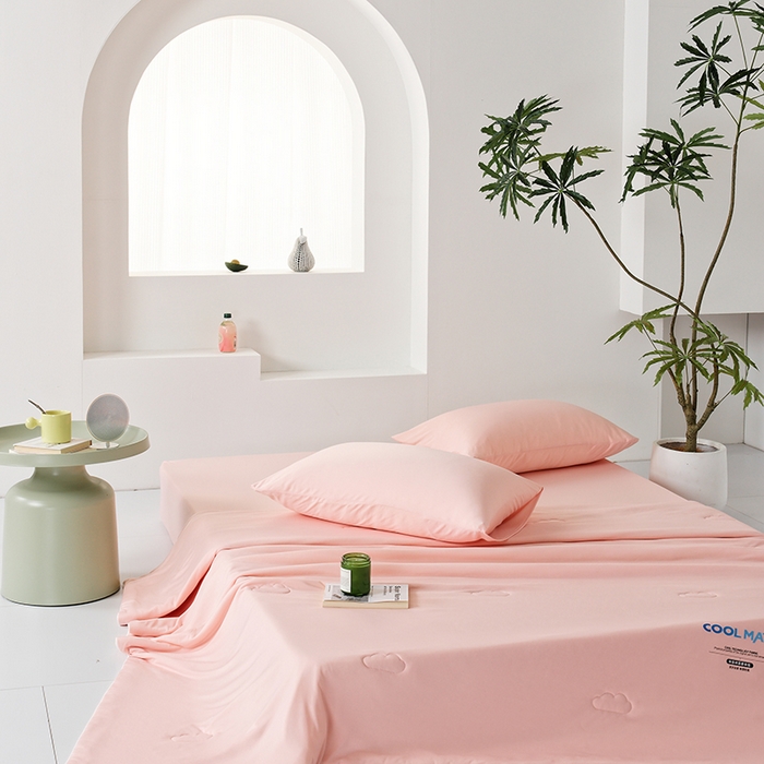 91家纺网 家纺一手货源 找家纺 LADYCOCO可可家居 2026新款PE冰锦丝语夏凉被 清凉粉