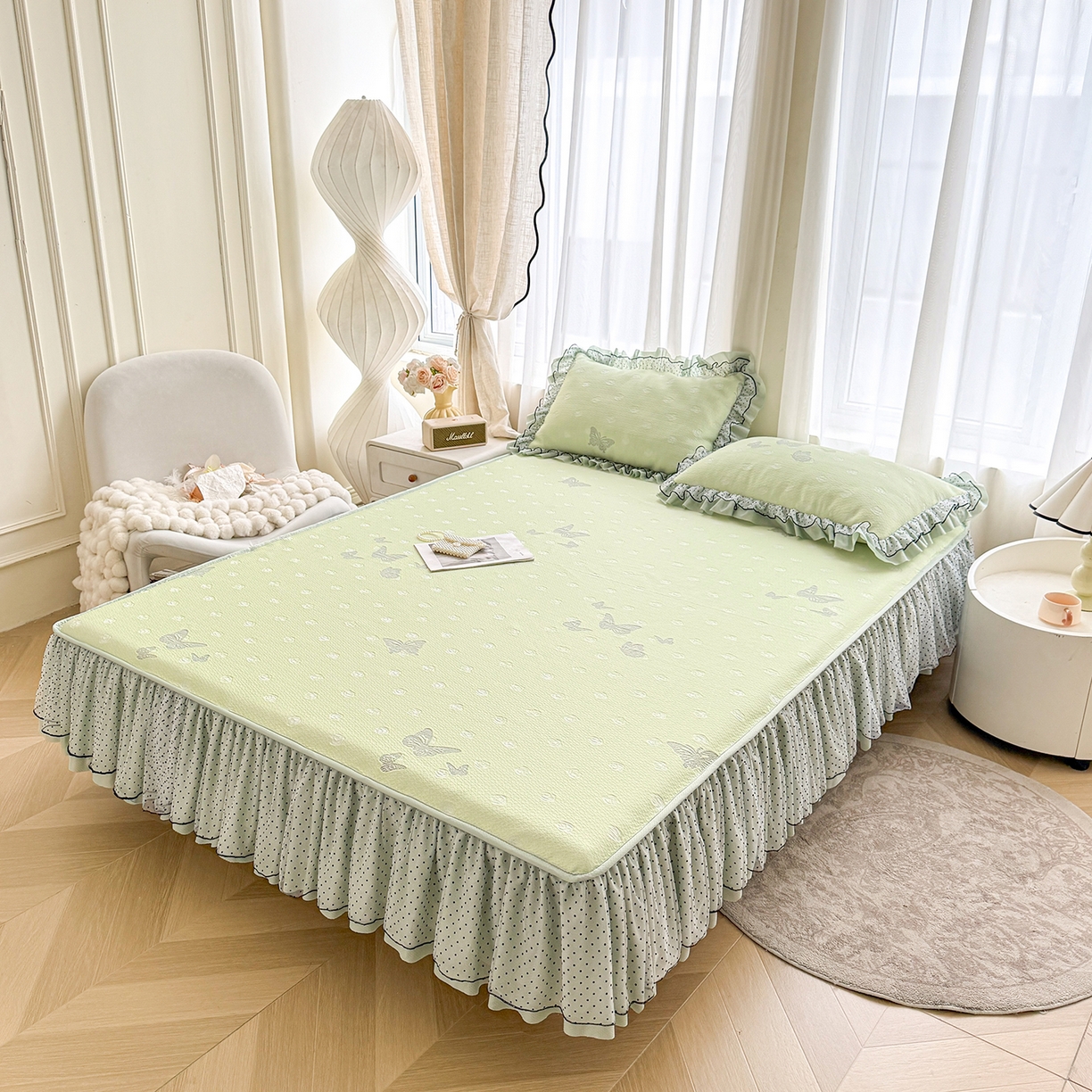 91家纺网 家纺一手货源 找家纺 眠势力 2026新款冰豆豆床裙款床笠夏天冰凉豆豆空调席子带花边床裙床笠二合一 蝶梦玫瑰-清绿