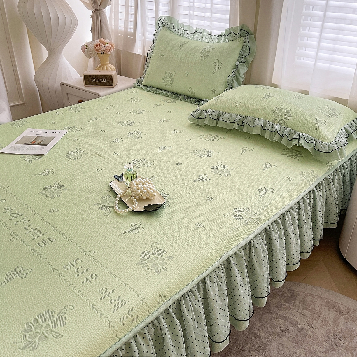 91家纺网 家纺一手货源 找家纺 眠势力 2026新款冰豆豆床裙款床笠夏天冰凉豆豆空调席子带花边床裙床笠二合一 韩系小花-清绿
