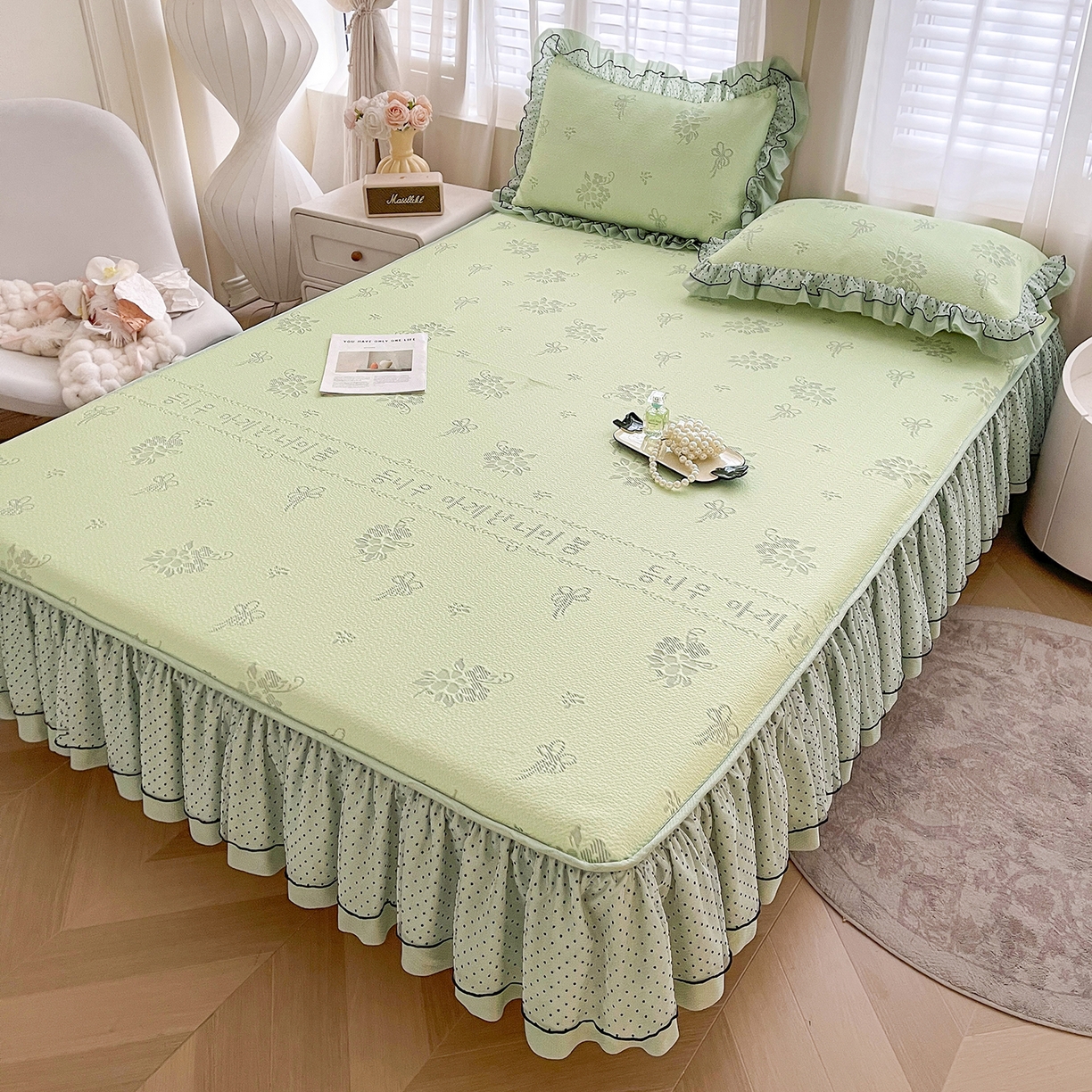 91家纺网 家纺一手货源 找家纺 眠势力 2026新款冰豆豆床裙款床笠夏天冰凉豆豆空调席子带花边床裙床笠二合一 韩系小花-清绿