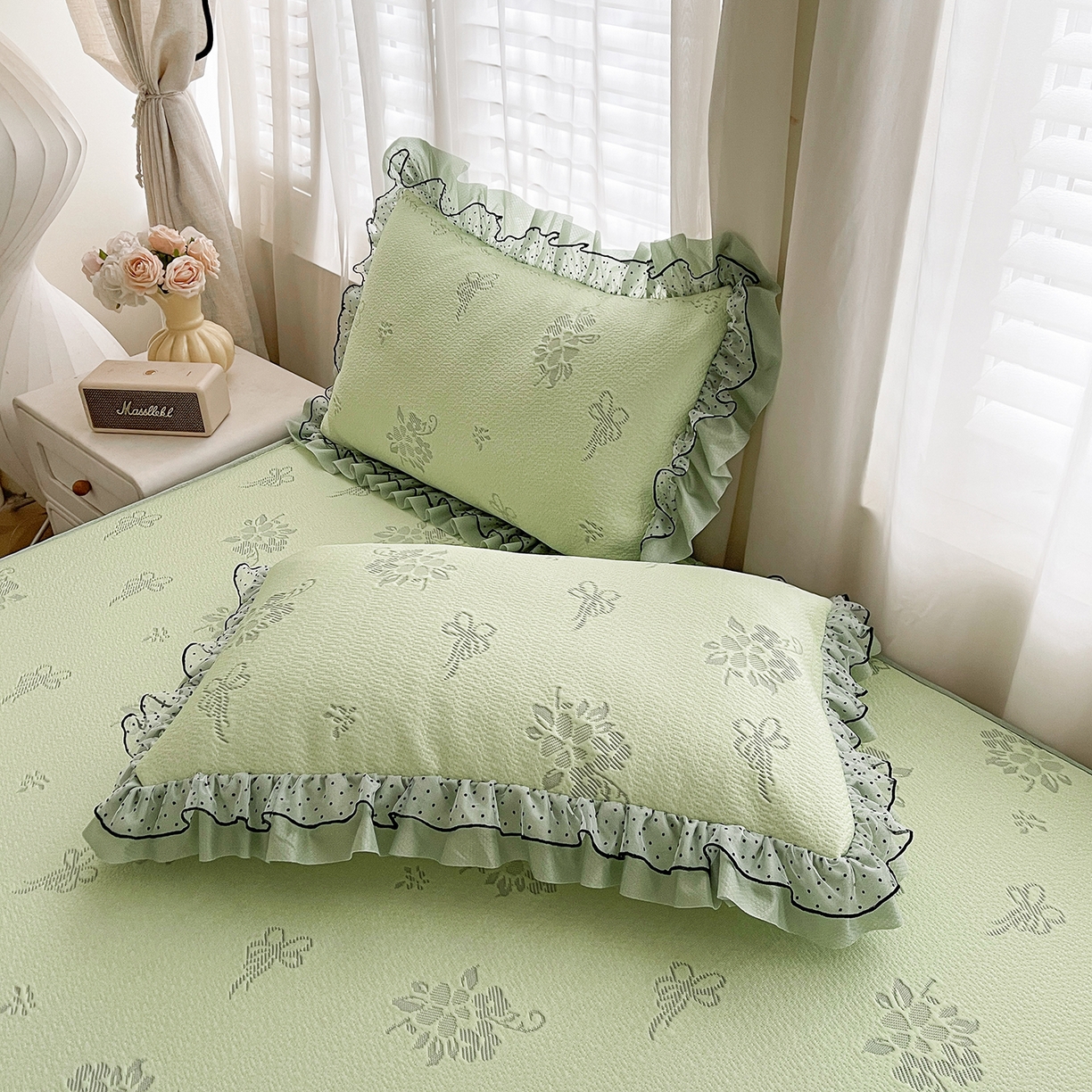 91家纺网 家纺一手货源 找家纺 眠势力 2026新款冰豆豆床裙款床笠夏天冰凉豆豆空调席子带花边床裙床笠二合一 韩系小花-清绿