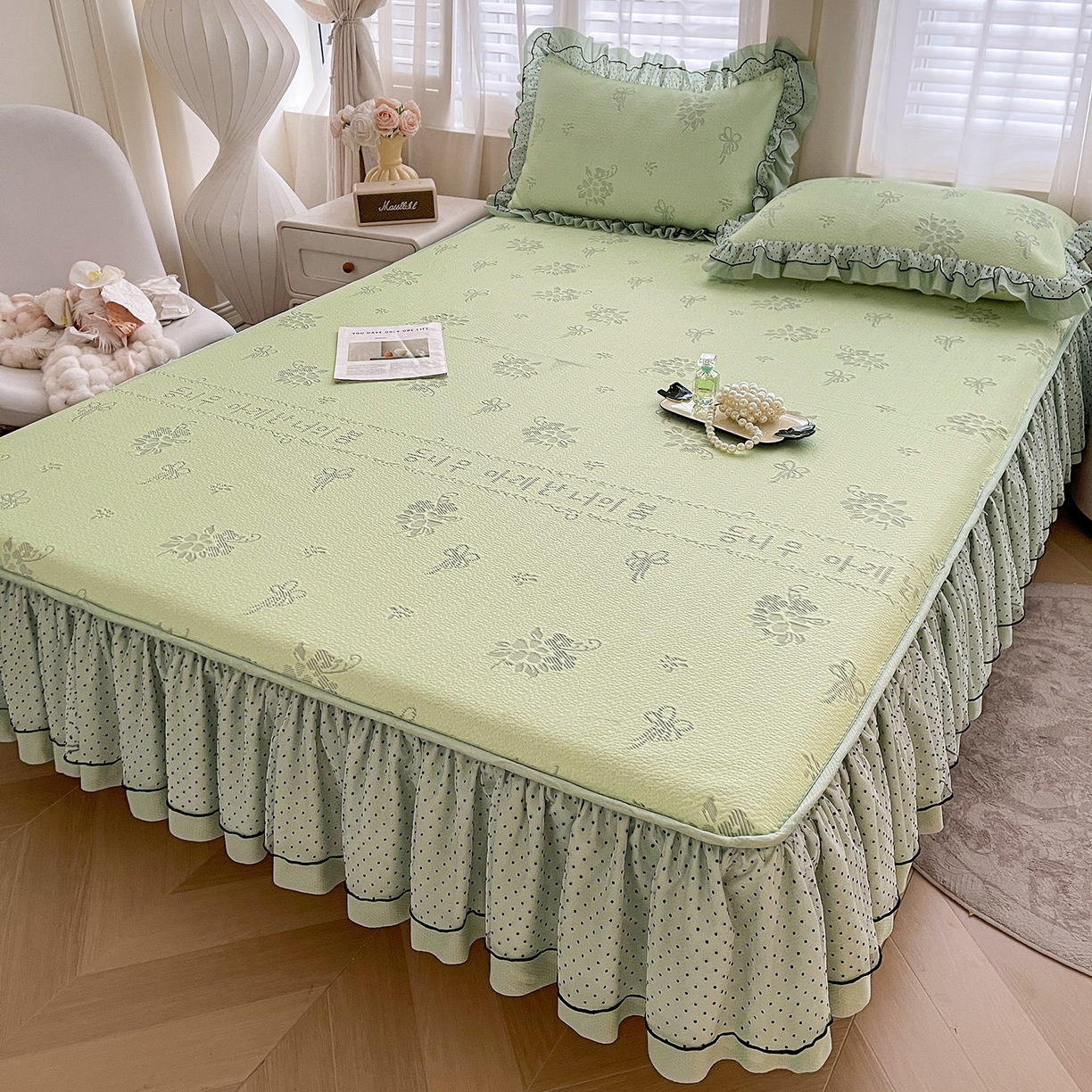 91家纺网 家纺一手货源 找家纺 眠势力 2026新款冰豆豆床裙款床笠夏天冰凉豆豆空调席子带花边床裙床笠二合一 韩系小花-清绿