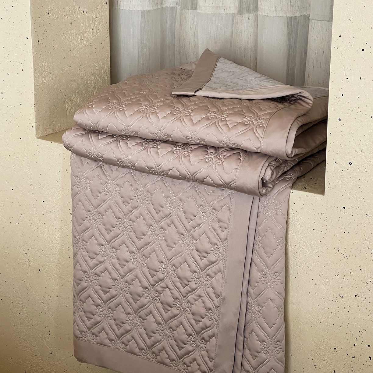 91家纺网 家纺一手货源 找家纺 （总）傲蕾良品 2026新款韩国高量子冰丝床盖款软凉席