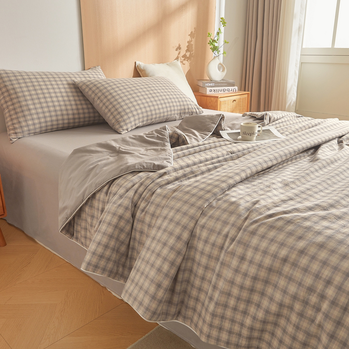 91家纺网 家纺一手货源 找家纺 金喜 2026新款A类全棉色织新疆棉夏被四件套 焕花灰