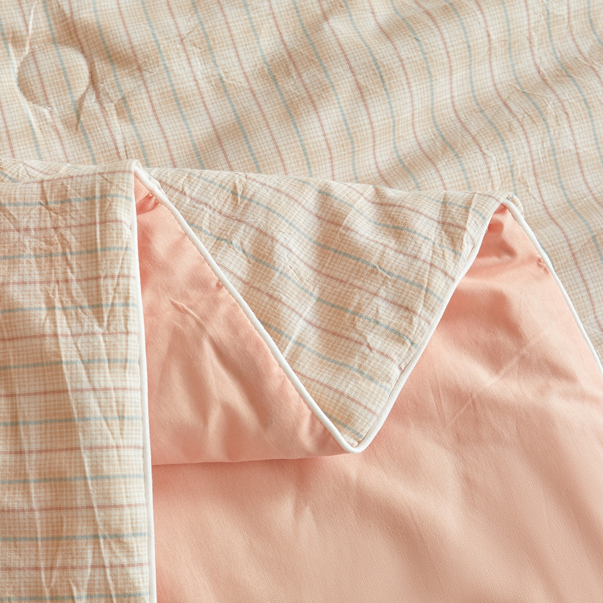 91家纺网 家纺一手货源 找家纺 金喜 2026新款A类全棉色织新疆棉夏被四件套 柠檬粉