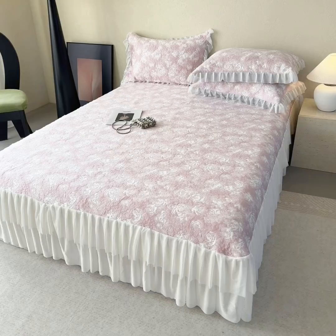 91家纺网 家纺一手货源 找家纺 （总）懒猫家纺 2026新款凉感提花床裙款凉席洛可可系列