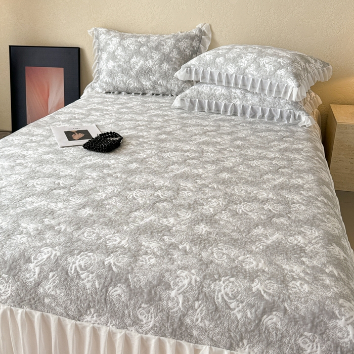 91家纺网 家纺一手货源 找家纺 懒猫家纺 2026新款凉感提花床裙款凉席洛可可系列 洛可可-灰