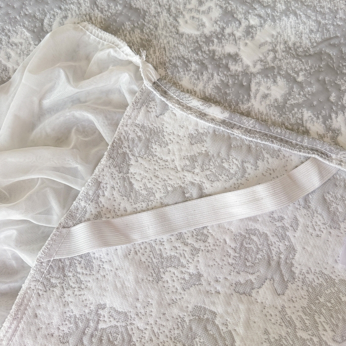 91家纺网 家纺一手货源 找家纺 懒猫家纺 2026新款凉感提花床裙款凉席洛可可系列 洛可可-灰