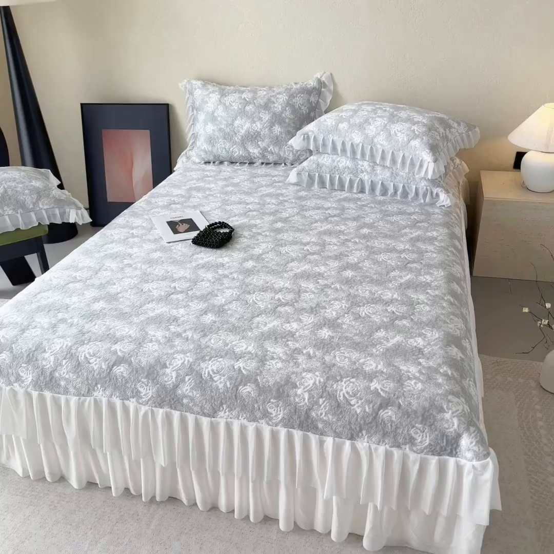 91家纺网 家纺一手货源 找家纺 懒猫家纺 2026新款凉感提花床裙款凉席洛可可系列 洛可可-灰