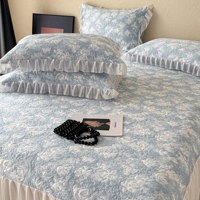 91家纺网 家纺一手货源 找家纺 懒猫家纺 2026新款凉感提花床裙款凉席洛可可系列 洛可可-蓝