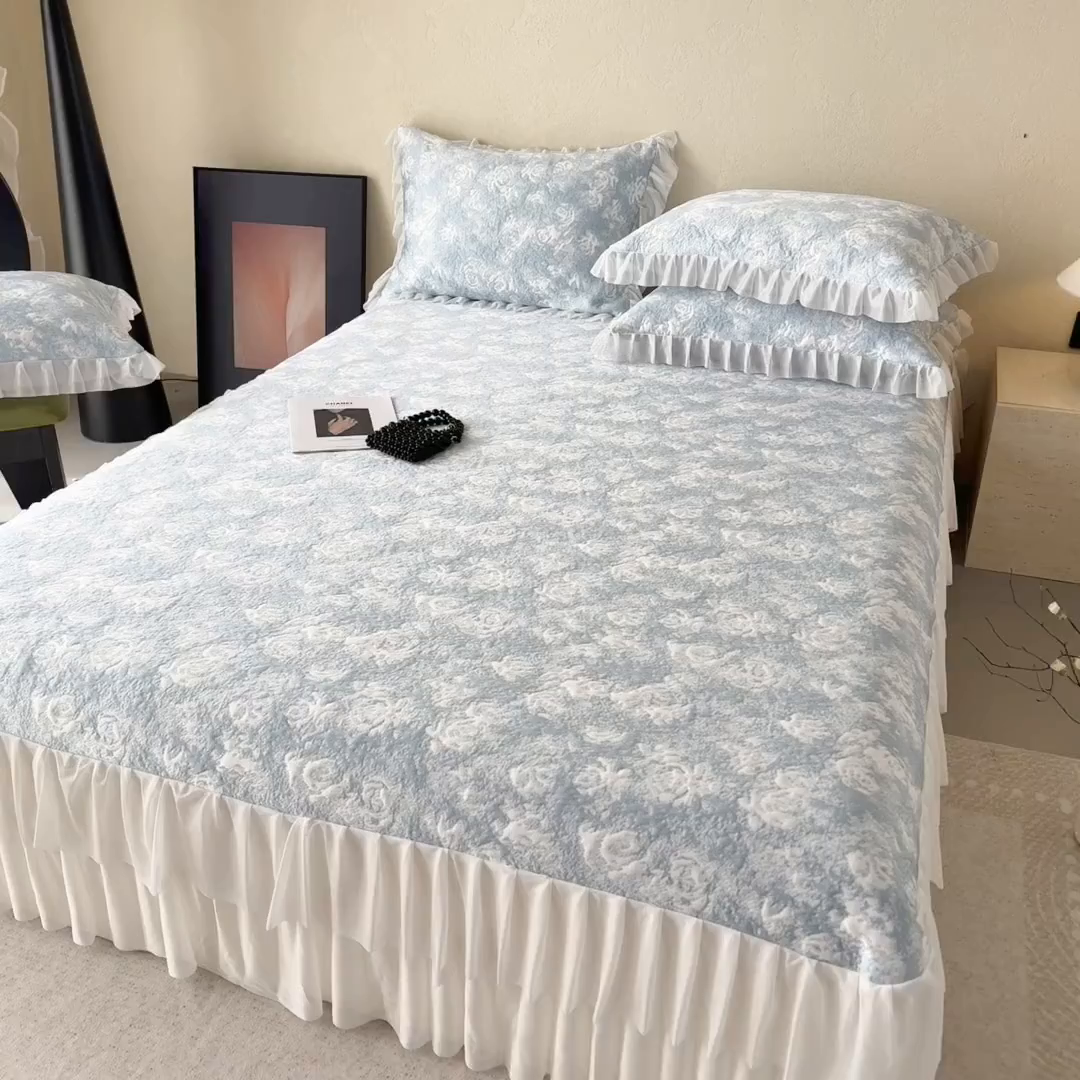 91家纺网 家纺一手货源 找家纺 懒猫家纺 2026新款凉感提花床裙款凉席洛可可系列 洛可可-蓝