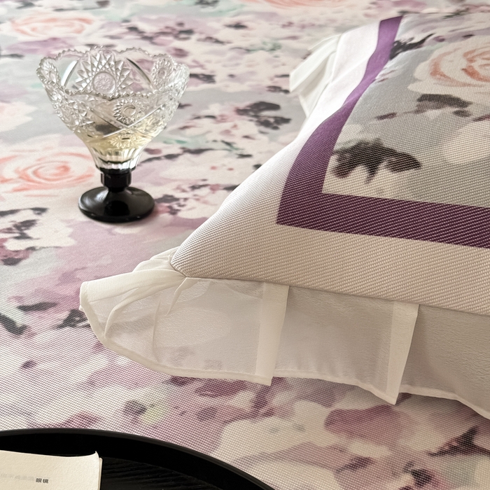 91家纺网 家纺一手货源 找家纺 懒猫家纺 2026新款高精密冰丝雪纺床裙凉席 解语花