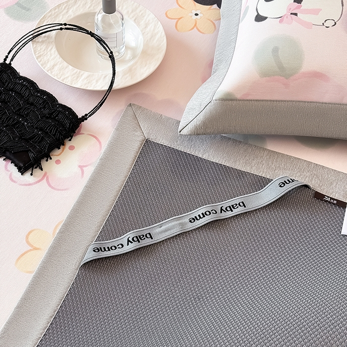 91家纺网 家纺一手货源 找家纺 懒猫家纺 2026新款高精密冰丝抗菌防螨床席床笠凉席 快乐熊猫床席