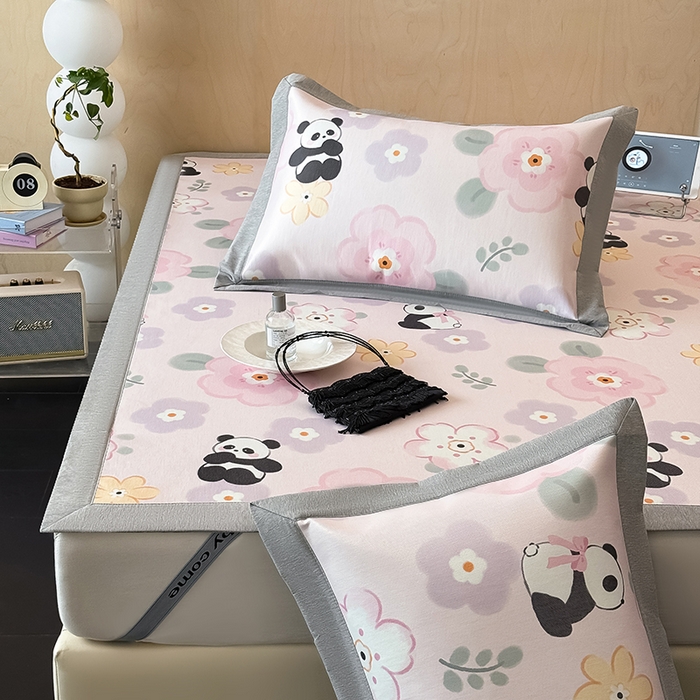 91家纺网 家纺一手货源 找家纺 懒猫家纺 2026新款高精密冰丝抗菌防螨床席床笠凉席 快乐熊猫床席