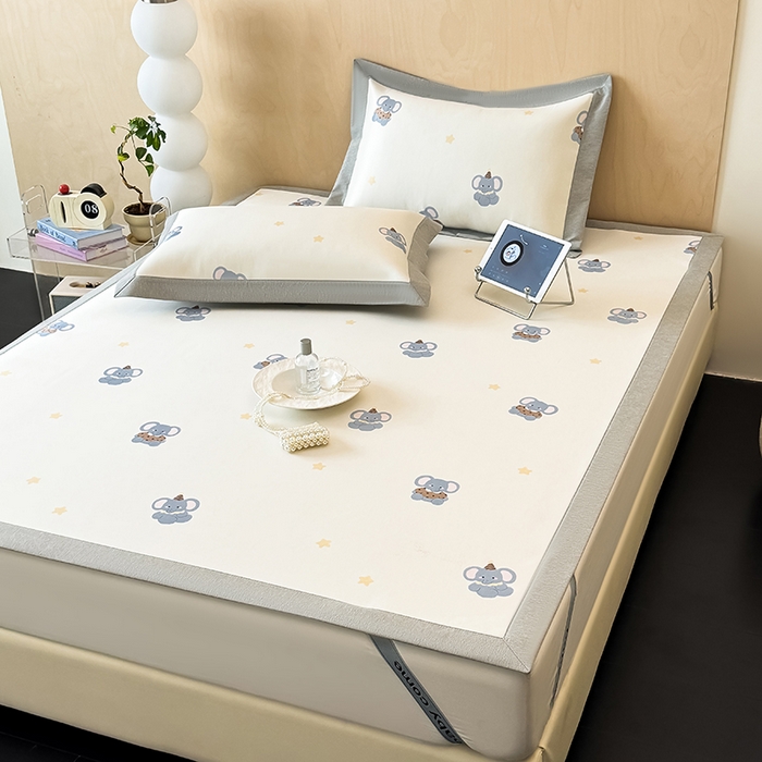 91家纺网 家纺一手货源 找家纺 懒猫家纺 2026新款高精密冰丝抗菌防螨床席床笠凉席 蓝色小象床席