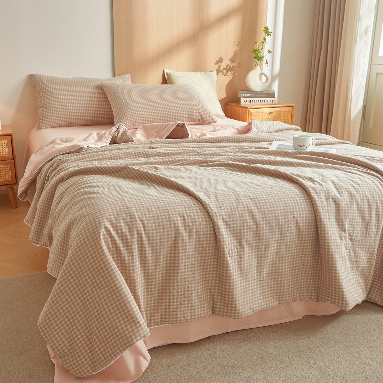 91家纺网 家纺一手货源 找家纺 金喜 2026新款A类全棉色织水洗棉夏被夏凉被 琥珀粉