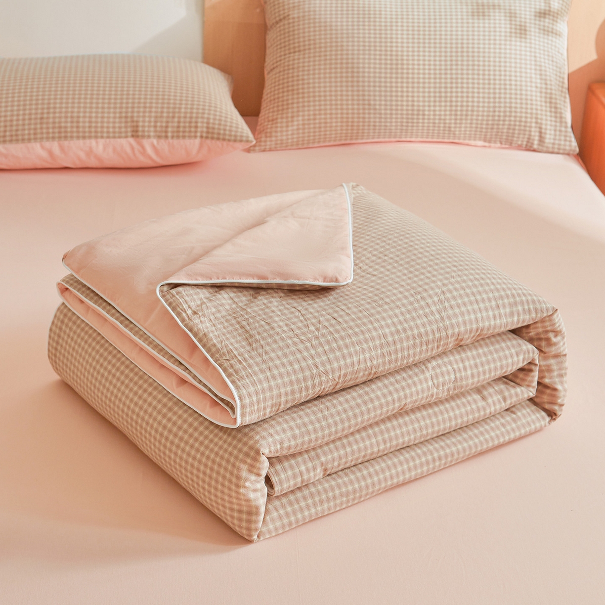 91家纺网 家纺一手货源 找家纺 金喜 2026新款A类全棉色织水洗棉夏被夏凉被 琥珀粉